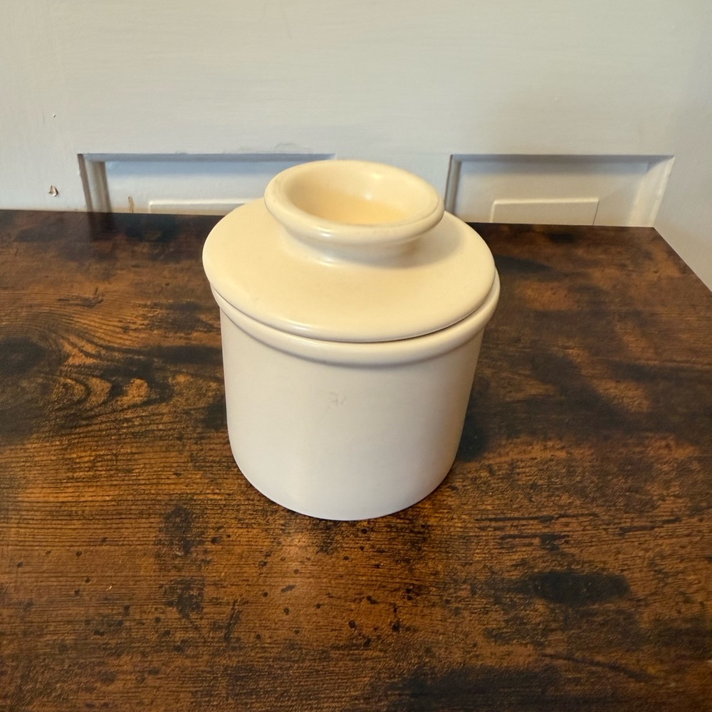 The Original Butter Bell Crock by L Tremain Farmhouse Retro @2006